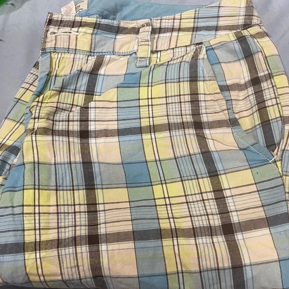 Bass women’s shorts size 6 Preowned